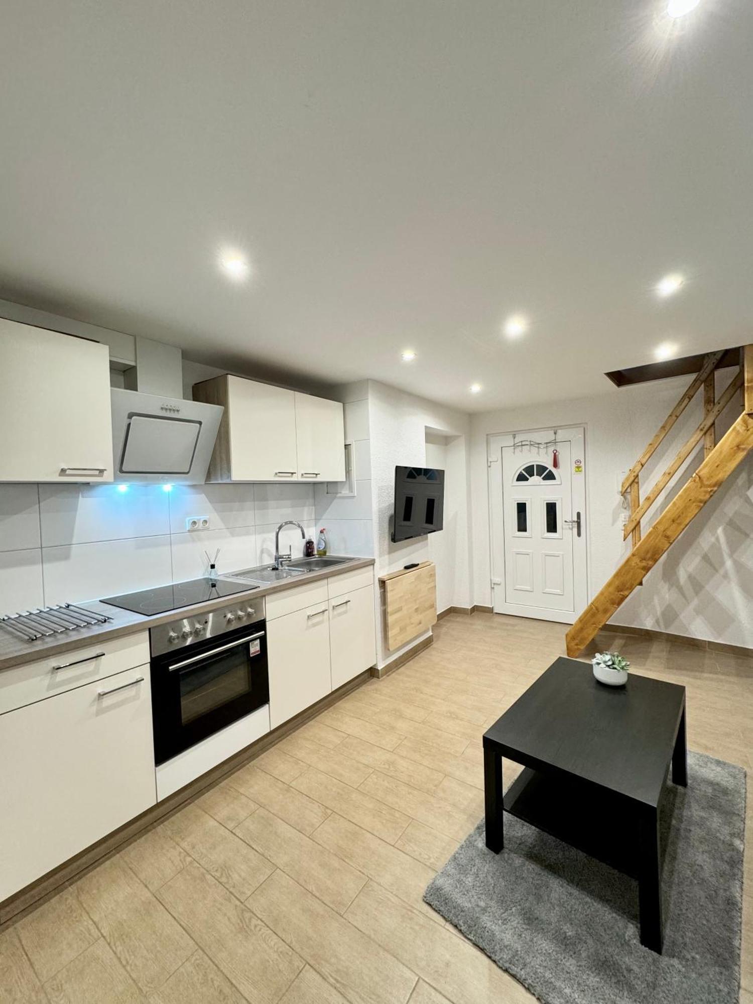 Micro Apartment لبسيا المظهر الخارجي الصورة